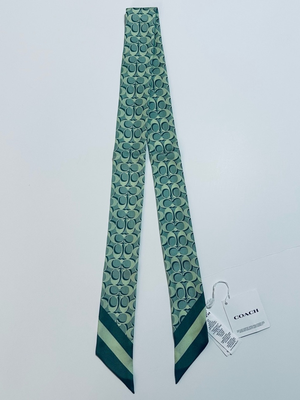 COACH GREEN SIGNATURE C SILK SKINNY SCARF BAG HANDLE WRAP HAIR NECK TIE NWT - Picture 2 of 5
